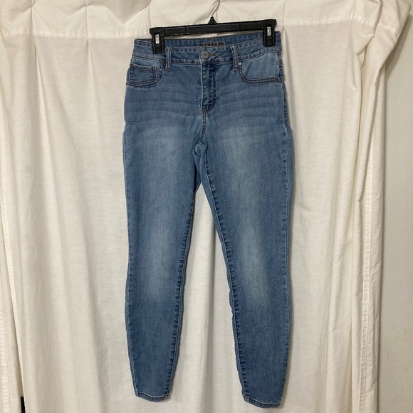 Maurices Denim - Maurices High Rise Jeans Size Small (2-4)